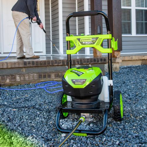 Мойка высокого давления Greenworks GDPW-SEMI-P15 220V 180бар  2000Вт